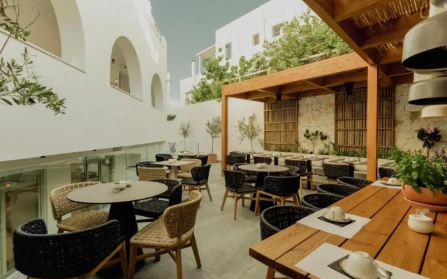 Opal Paros