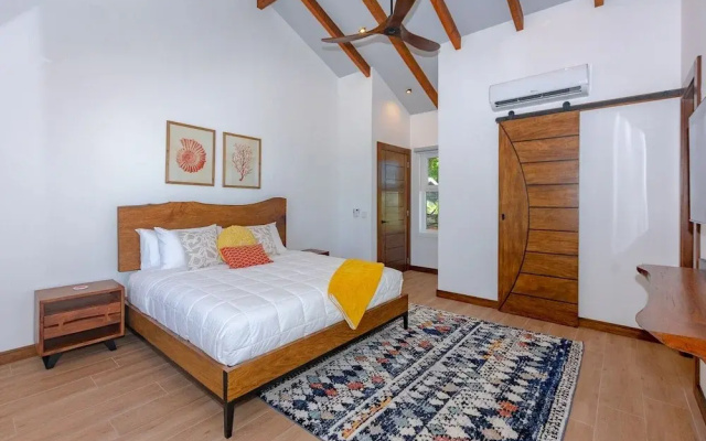 Casa Coral 2 Bedroom Home by RedAwning