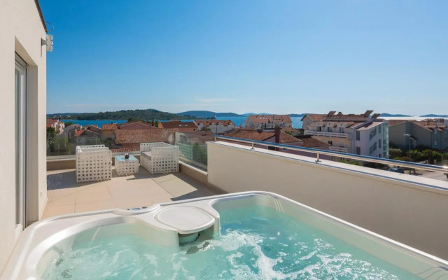 Apartment Royal II