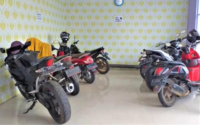 Hotel Ungu Cirebon