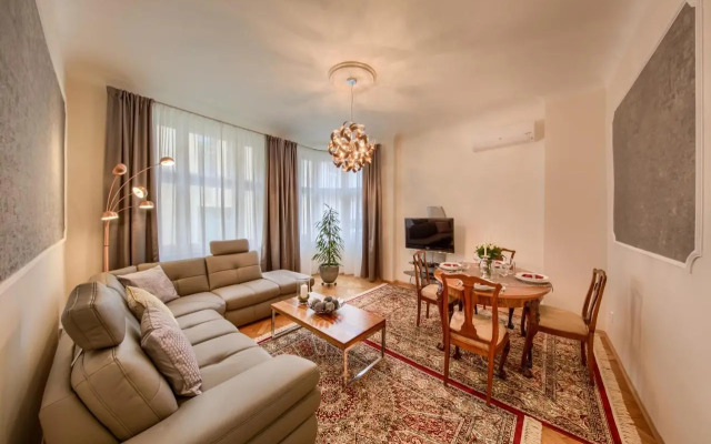 PragueOne Apartment,A/C,Terrace