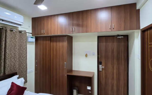 Hotel NJ RESIDENCY NEAR DLF IT PARK, RMZ SOFTWARE PARK, L&T ECC, CHENNAI TRADE CENTRE & MIOT