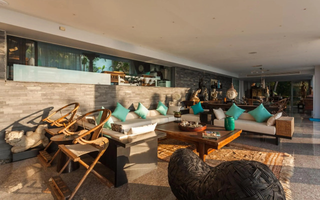 Bluesiam Villa