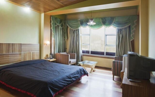 ADB Rooms Hotel Silver Star