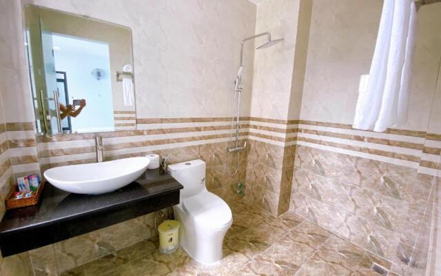 Gold Pig Homestay & Apartment