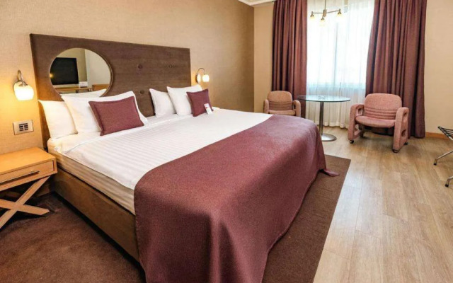 WOW Airport Hotel