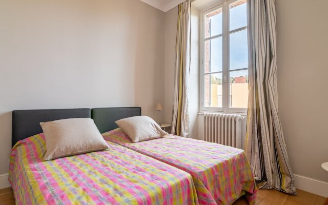 Premium Holiday Home in Cannes la Bocca With Swimming Pool