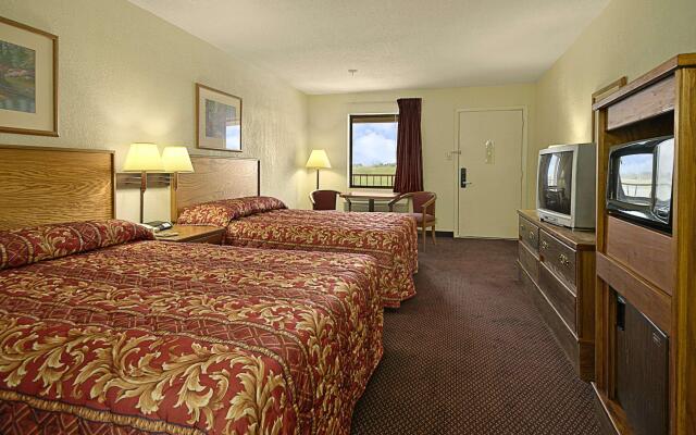 Super 8 By Wyndham Rayville