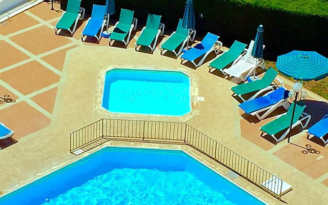 Blue Crane Hotel Apartments