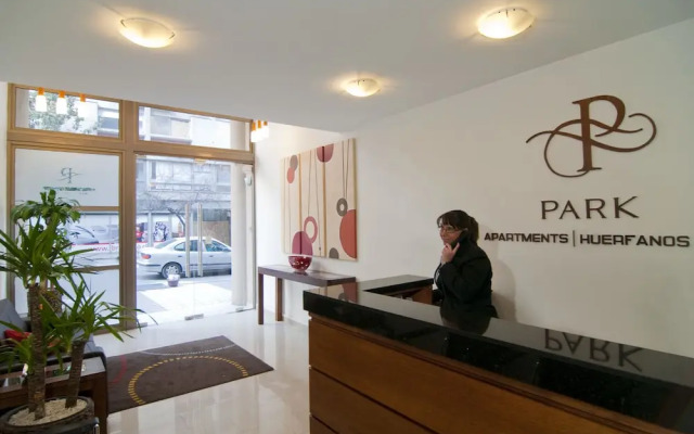 Park Suite Huerfanos