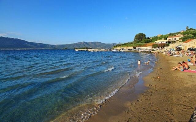 Linda1 - 20m From the sea - SA1