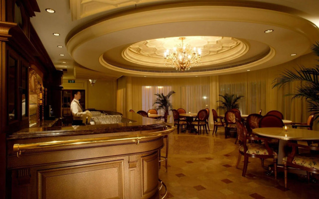 Rocks Hotel