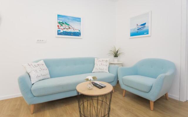 Aurum Apartment