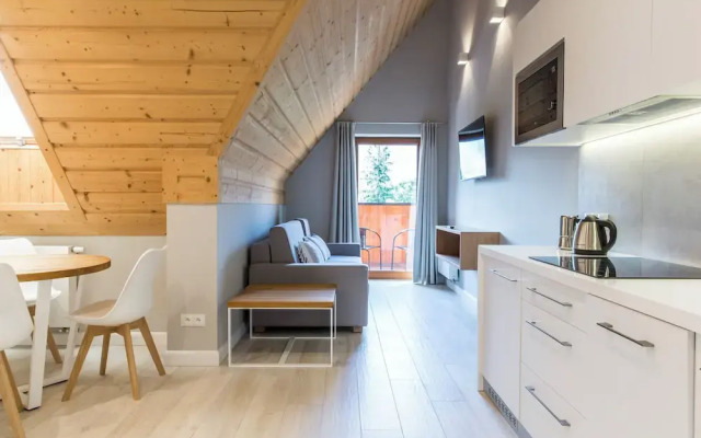 Royal Hill Residence