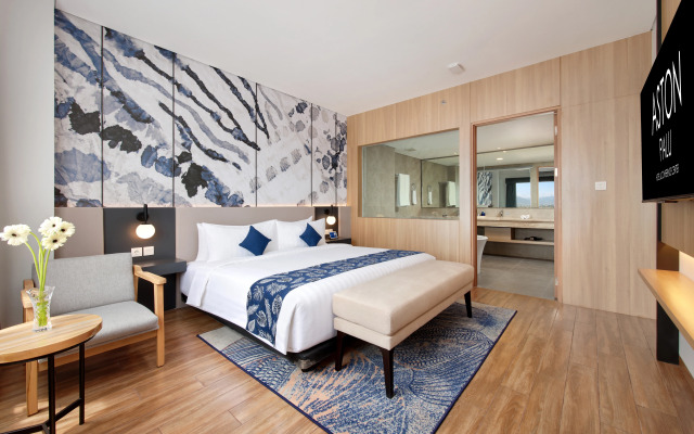 Aston Palu Hotel & Conference Center