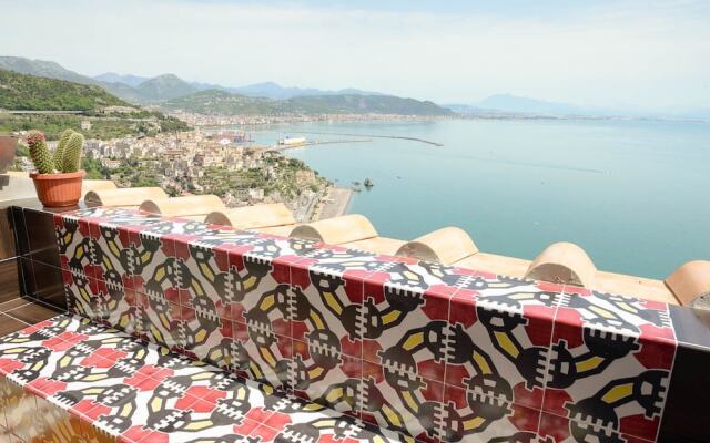 Starhost Vietri sul Mare