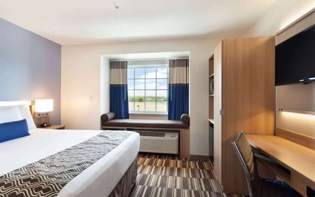 Microtel Inn & Suites by Wyndham Liberty/NE Kansas City Area