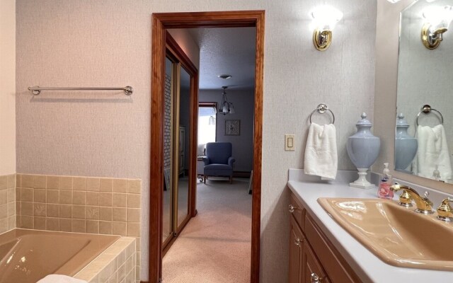 Mh116 Mountain Harbor Cottage by the Lake