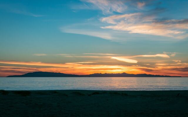 1551 Mandalay Beach Road Home