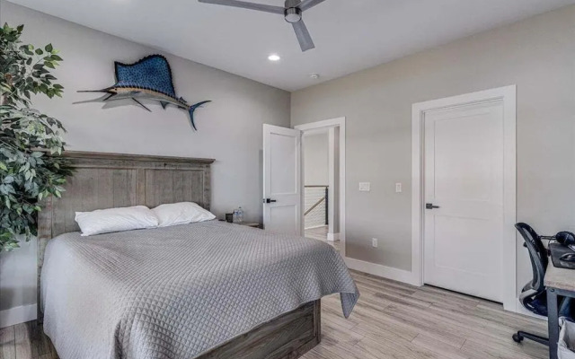 Tranquil Waters 8 Bedroom Home