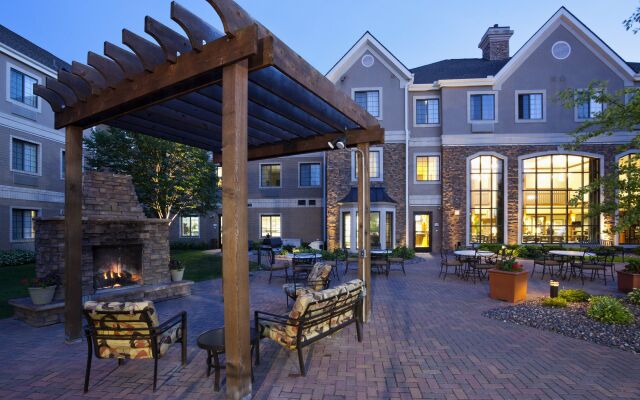 Staybridge Suites MPLS-Maple Grove/Arbor Lakes by IHG