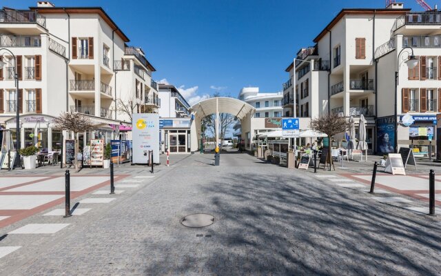 Penthouse Baltic Park 16/331 by Renters