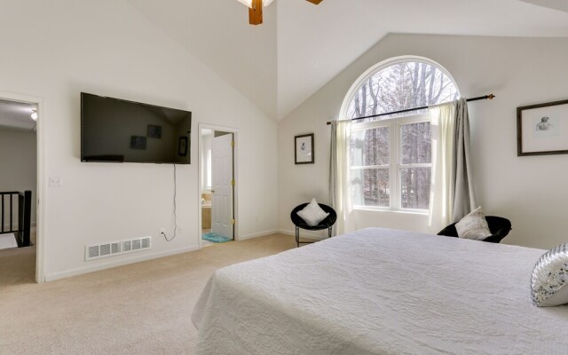 Pet-friendly Pocono Vacation Rental w/ Lake Access