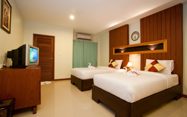 Deva Suites Patong