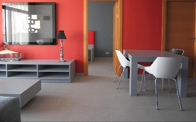 Apolo Suites Rentalmar