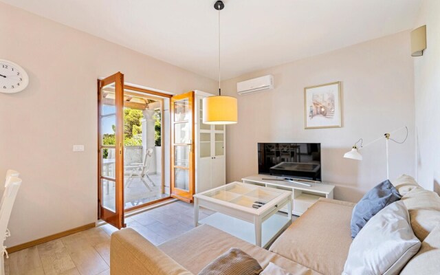 Awesome Apartment in Zaboric With 2 Bedrooms and Wifi