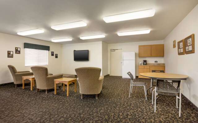 Travelodge by Wyndham Alpine