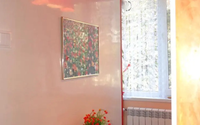 Orange Flower Apartments 1