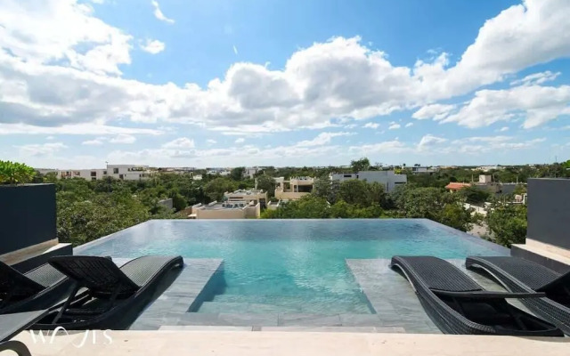 Boho Chic Style Cozy Great Located Roof Pool