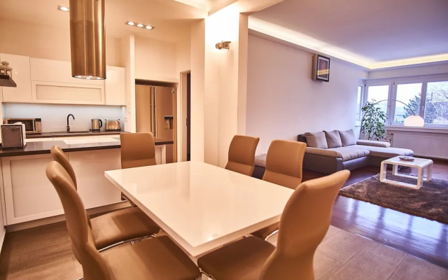 Alpha Residence