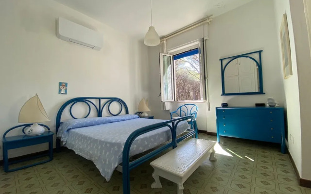 Splendid Detached Villa, Near the sea