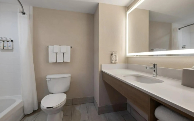 Holiday Inn Express & Suites Sebring by IHG