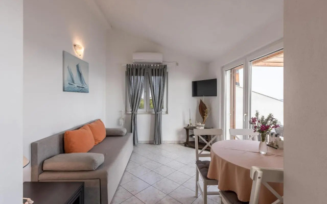 Apartments by the sea Milna, Vis - 8946