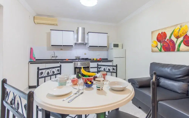 Merill Pool and Sea Charming Apart 4