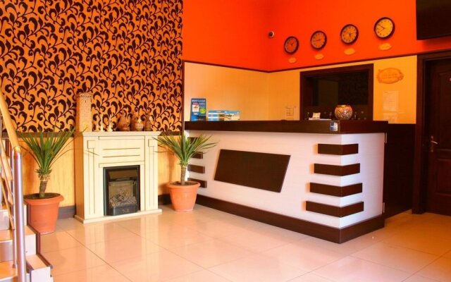 Hotel At Metro