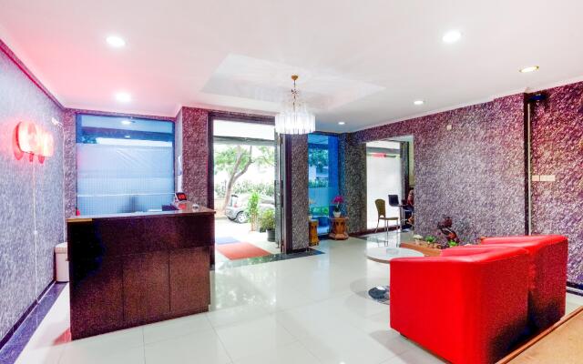RedDoorz near City Walk Lippo Cikarang