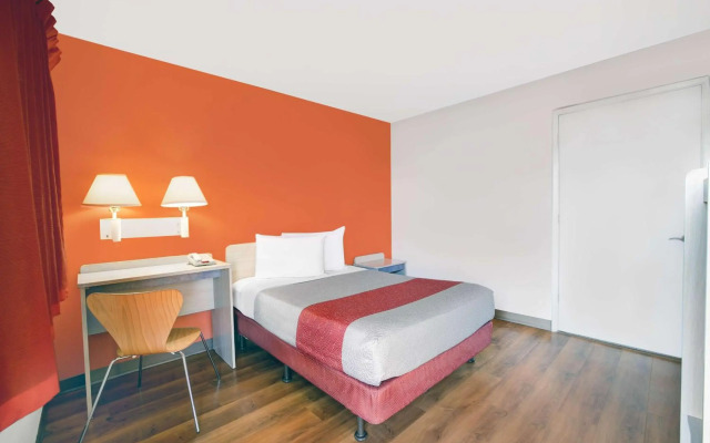 Motel 6 Troutdale, OR - Portland East