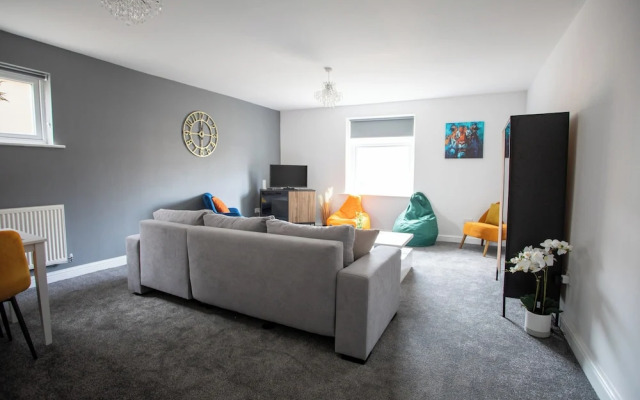 3 bed Apartment in Huddersfield