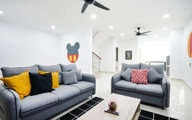 Desaru KTV Mickey Theme by Joyfully 29M6