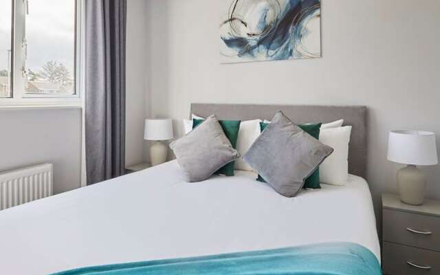 Host Stay Bartlemere House