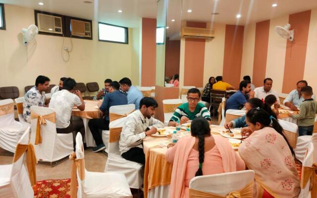 Live Inn Hotel sector 45