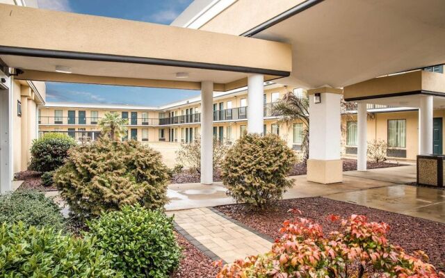 Quality Inn Elizabeth City near University