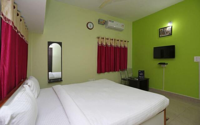 OYO 9345 Aditya Home