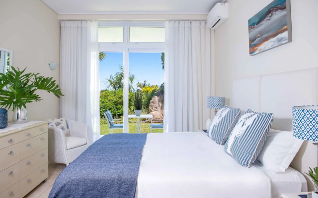 Bay Reflections - Luxury Serviced Apartments