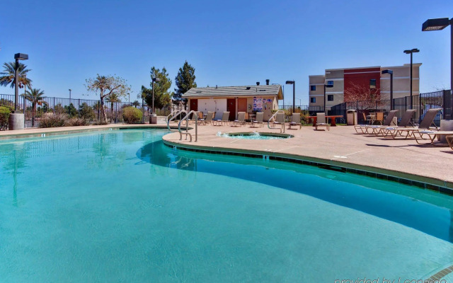 Holiday Inn Express Hotel & Suites Henderson by IHG