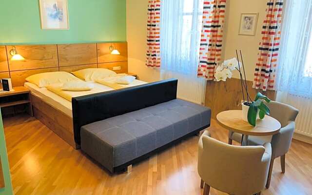 Gasthof Wagner Restaurant-Pension